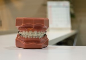 Servicii-de-Ortodontie-in-Romania.jpg